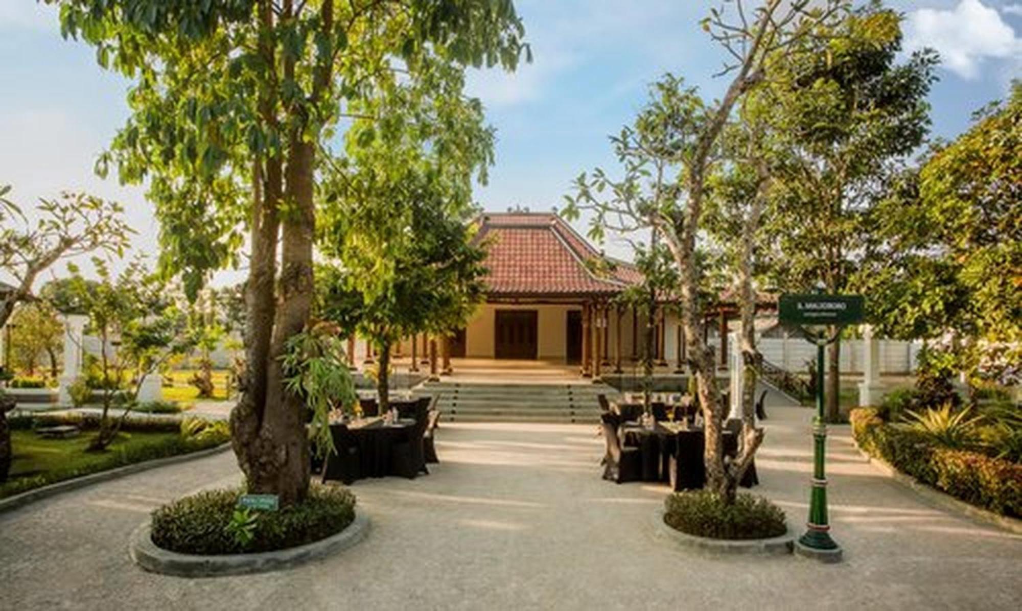 Hotel Grand Rohan Jogja 4*